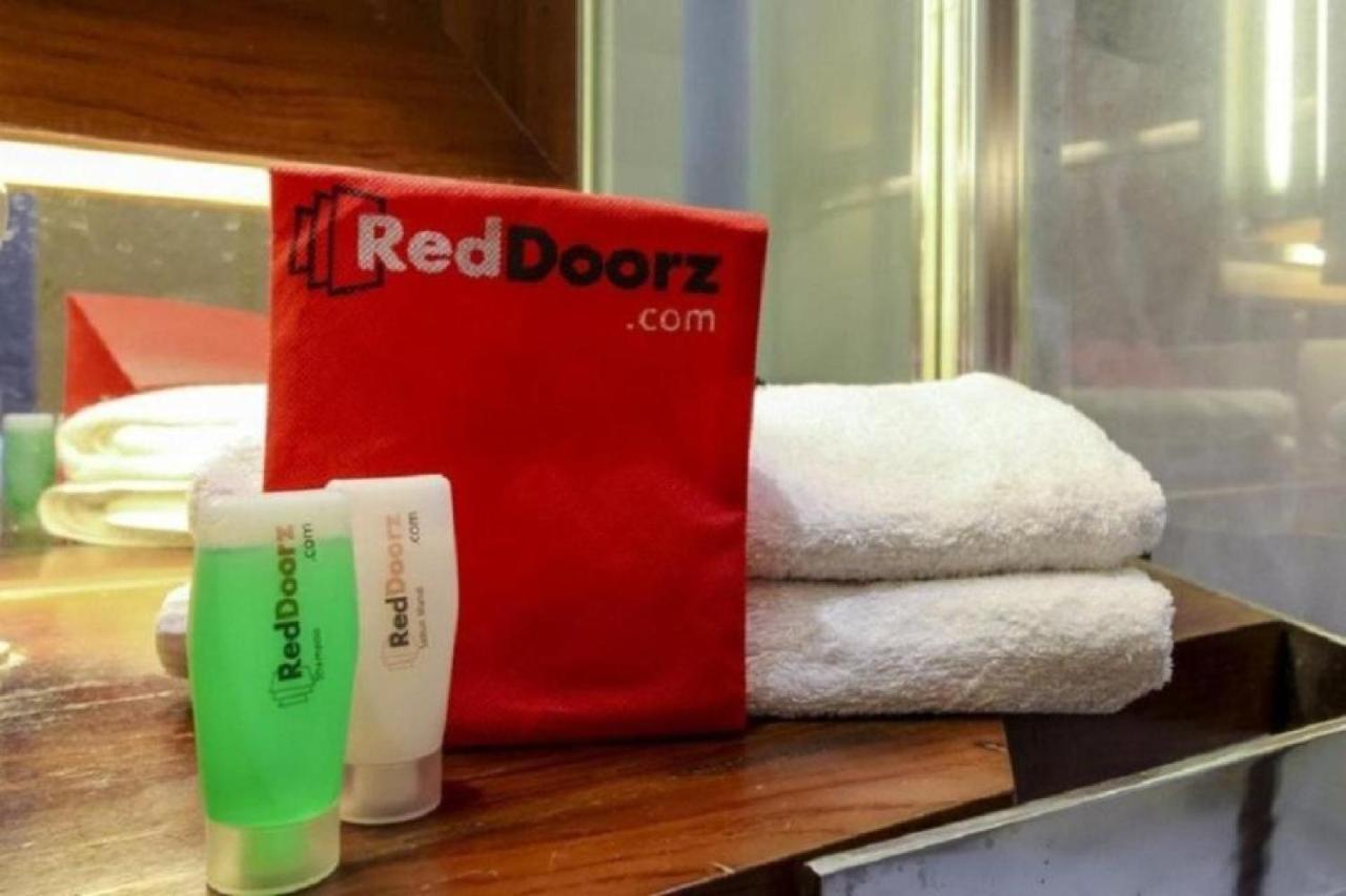 Reddoorz Apartment Near Summarecon Mall Serpong Tangerang Exteriér fotografie