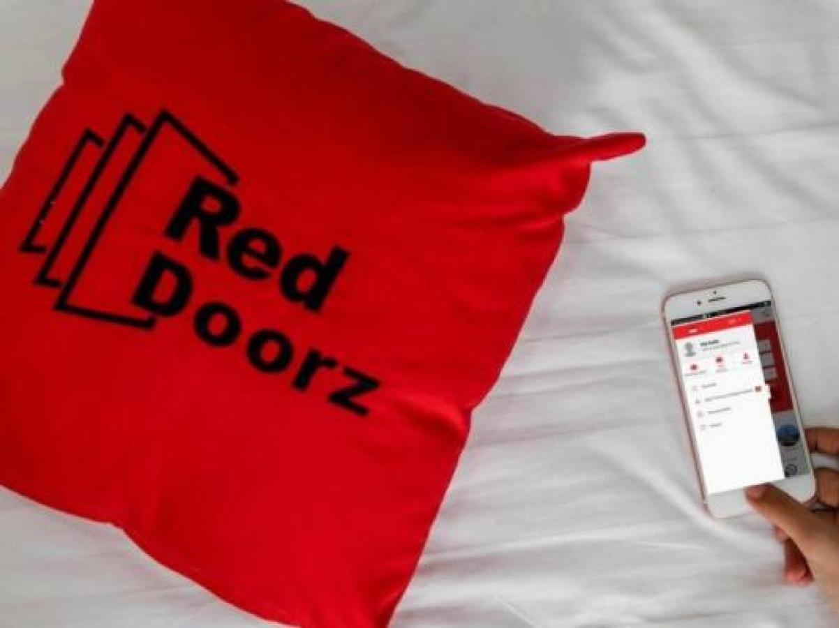 Reddoorz Apartment Near Summarecon Mall Serpong Tangerang Exteriér fotografie